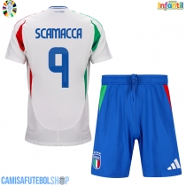 Camisa de time de futebol Itália Gianluca Scamacca #9 Replicas 2º Equipamento Infantil Europeu 2024 Manga Curta (+ Calças curtas)